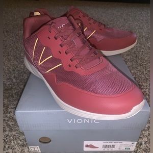 Women’s Vionic Walking Shoes (Audie, Size 9)